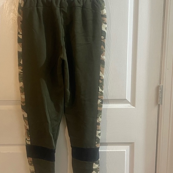 Puma Kids Camo Trim Joggers - Olive Green - Picture 5 of 8